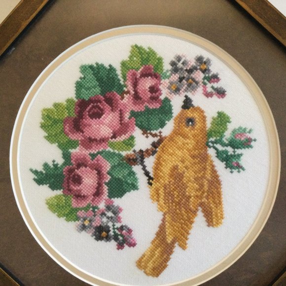 Framed needlework embroidery yarn art bird flowers octagonal shape wall decor - Picture 3 of 5